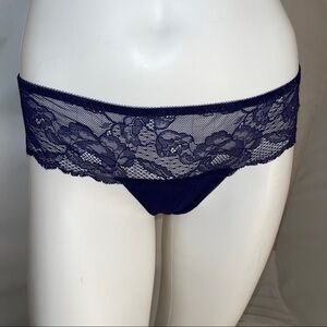 Victoria’s Secret lace and stretch satin violet hiphugger panty M